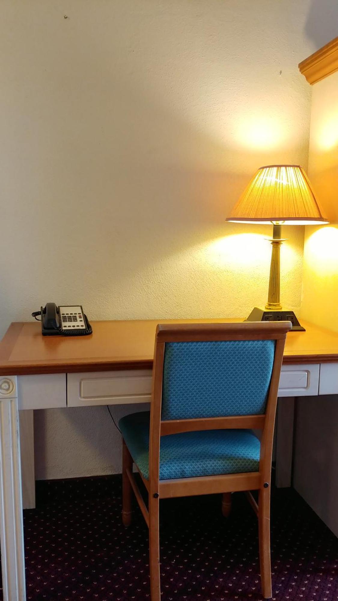 بورت إلغين Sand Castle Suites Motel المظهر الخارجي الصورة